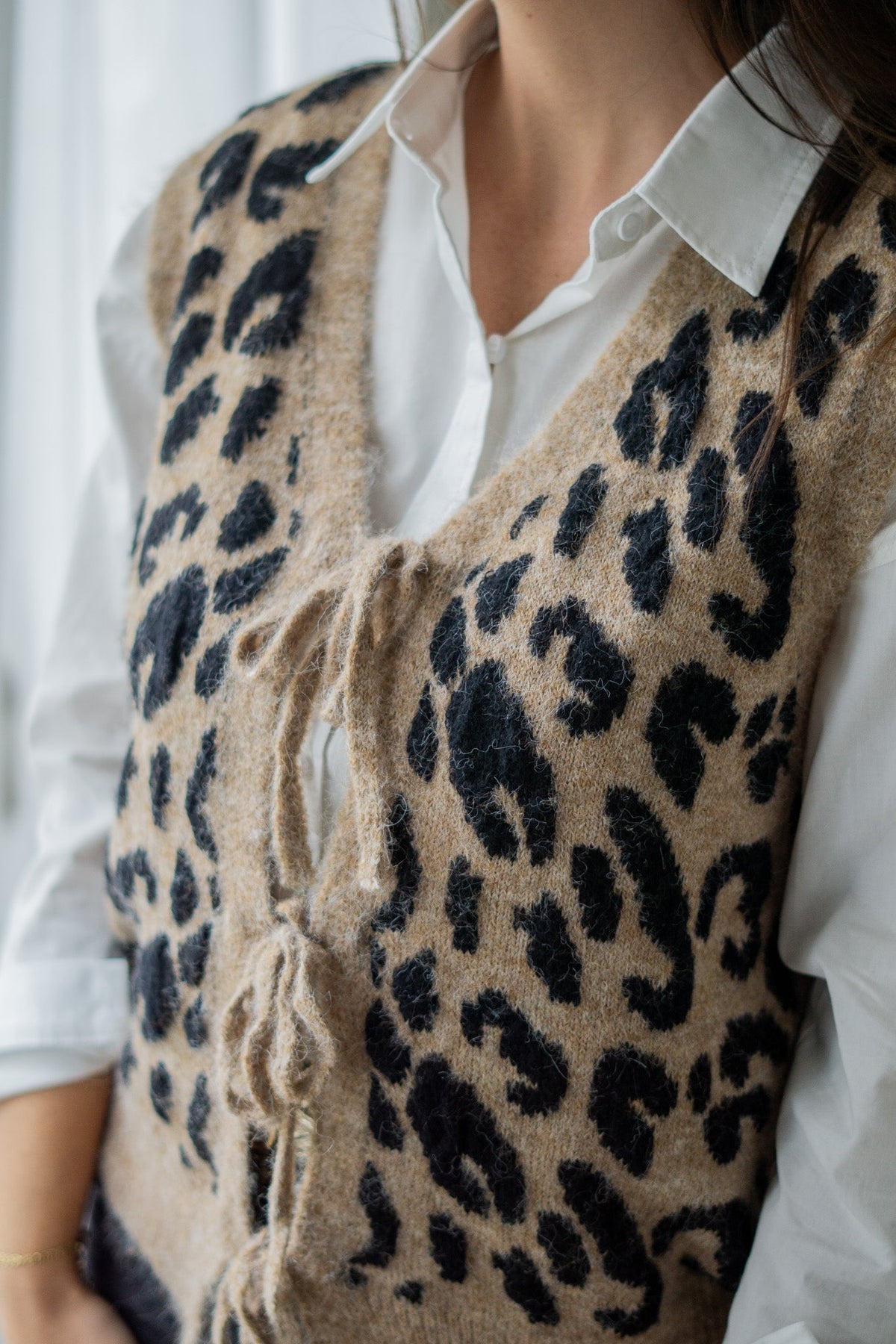 Serafina | Tie-Front Knit Vest